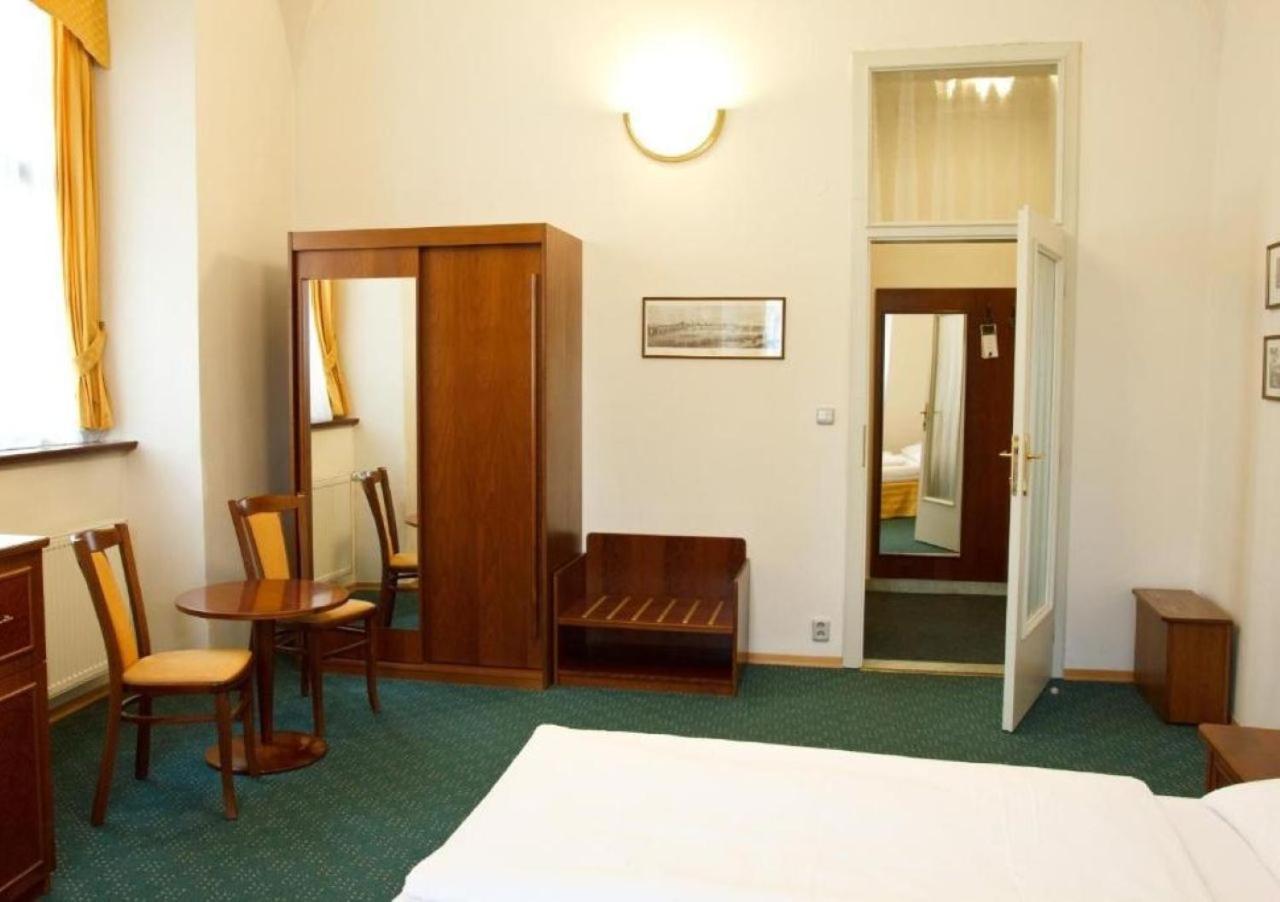 Adalbert Ecohotel Πράγα Εξωτερικό φωτογραφία