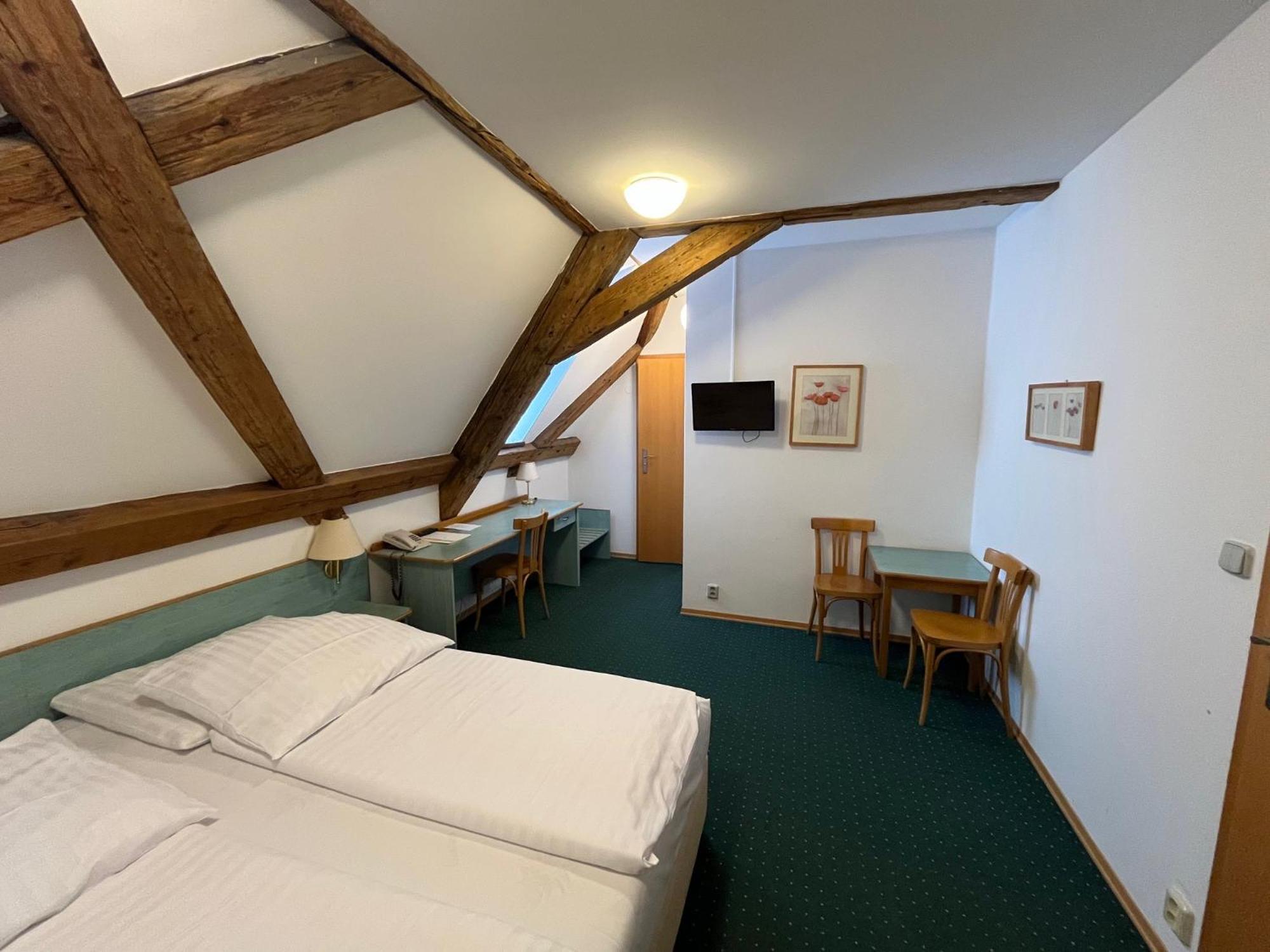 Adalbert Ecohotel Πράγα Εξωτερικό φωτογραφία